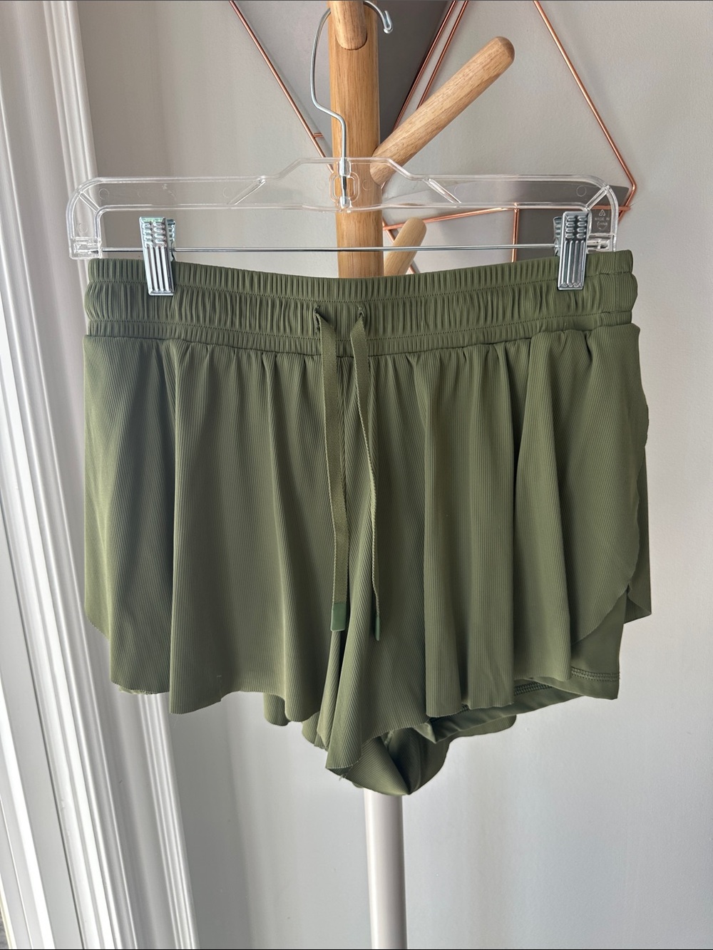 JOYLAB Olive Green Women’s Active Shorts Dolphin Running Workout Size Medium